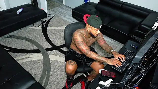 SLANGONDEMHOES online show from 01/10/26, 10:36