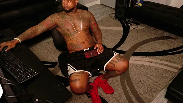 SLANGONDEMHOES online show from 05/03/26, 04:57