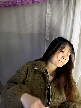 Hinne07 online show from 11/26/25, 01:28