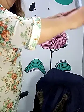 curvy diva  online show from 09/21/25, 01:46