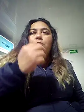 curvy diva  online show from 10/17/25, 11:07