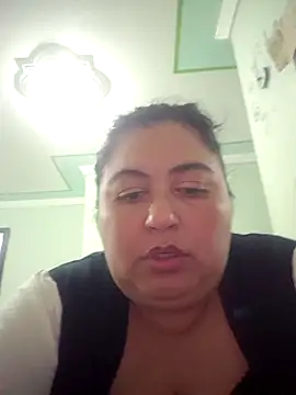 curvy diva  online show from 10/21/25, 11:16