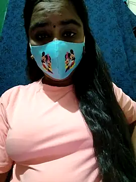 Snapshot of mini-queen chatting on 09/26/25, 02:21 mini-queen online show from 09/26/25, 02:21