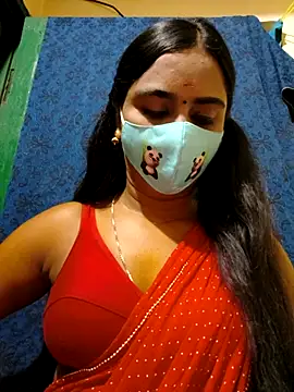 Snapshot of mini-queen chatting on 10/30/25, 06:08 mini-queen online show from 10/30/25, 06:08