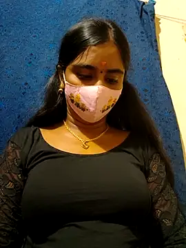 Snapshot of mini-queen chatting on 01/31/26, 07:11 mini-queen online show from 01/31/26, 07:11