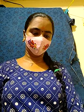 Snapshot of mini-queen chatting on 02/20/26, 04:07 mini-queen online show from 02/20/26, 04:07