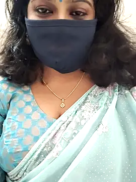 saritha29 online show from 09/15/25, 05:02