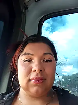 snow belle online show from 10/26/25, 06:03