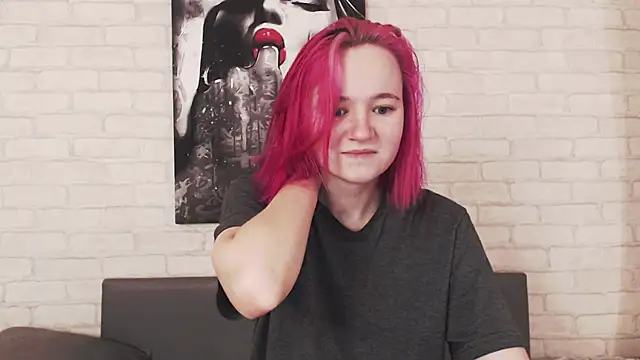 Snapshot of Ericha_Stone chatting on 09/13/25, 01:49 Ericha Stone online show from 09/13/25, 01:49