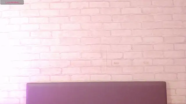 Snapshot of Ericha_Stone chatting on 10/12/25, 01:04 Ericha Stone online show from 10/12/25, 01:04