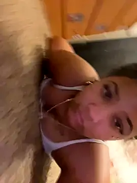 StylishEchium online show from 11/15/25, 03:04