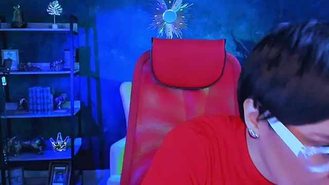 LauraDavidsons online show from 02/16/26, 04:47