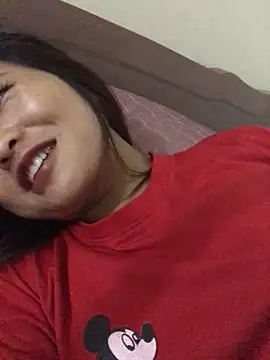 Snapshot of LiLy-0477 chatting on 09/11/25, 12:22 LiLy-0477 online show from 09/11/25, 12:22