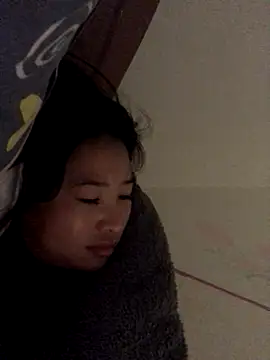 Snapshot of LiLy-0477 chatting on 10/24/25, 06:43 LiLy-0477 online show from 10/24/25, 06:43