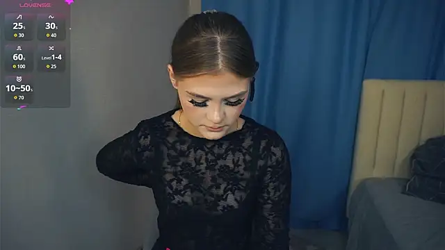 LilyHeupel online show from 10/19/25, 06:58