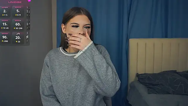 LilyHeupel online show from 10/24/25, 07:05