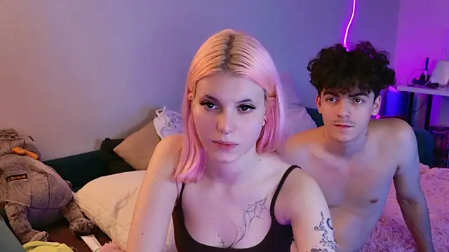 Snapshot of Alice18James chatting on 09/08/25, 11:04 Alice18James online show from 09/08/25, 11:04