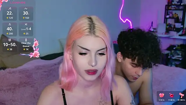 Snapshot of Alice18James chatting on 09/10/25, 08:20 Alice18James online show from 09/10/25, 08:20