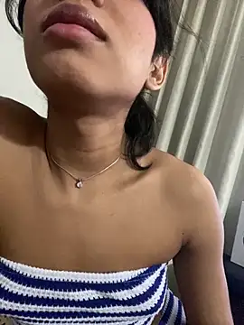 VeronicaSaenzx online show from 12/16/25, 09:09