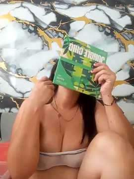 Alisson Morgann online show from 11/30/25, 01:04