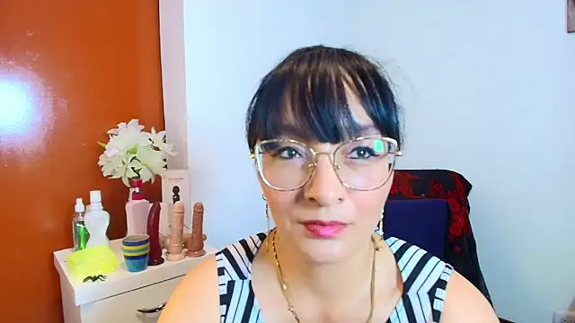 Snapshot of lexy_lunahot chatting on 10/10/25, 07:24 lexy lunahot online show from 10/10/25, 07:24