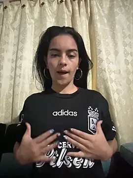 Snapshot of blinkiii_ chatting on 09/22/25, 01:07 blinkiii online show from 09/22/25, 01:07