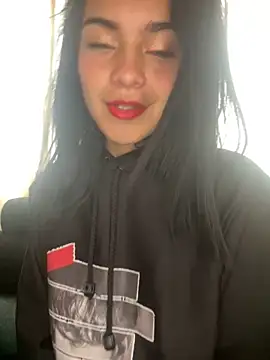 Snapshot of blinkiii_ chatting on 09/28/25, 12:54 blinkiii online show from 09/28/25, 12:54