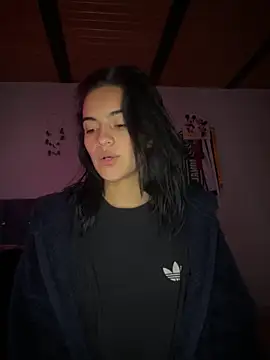 Snapshot of blinkiii_ chatting on 10/03/25, 10:29 blinkiii online show from 10/03/25, 10:29