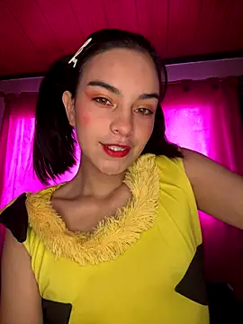 Snapshot of blinkiii_ chatting on 10/31/25, 03:13 blinkiii online show from 10/31/25, 03:13