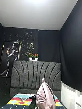 AmberGold- online show from 09/19/25, 11:05