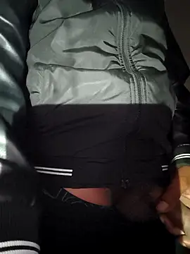 Snapshot of onlymasti00 chatting on 11/03/25, 04:52 onlymasti00 online show from 11/03/25, 04:52