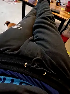 Snapshot of Frnlove521 chatting on 09/20/25, 01:06 Frnlove521 online show from 09/20/25, 01:06