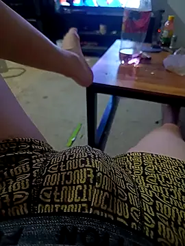 Snapshot of Frnlove521 chatting on 09/30/25, 03:55 Frnlove521 online show from 09/30/25, 03:55