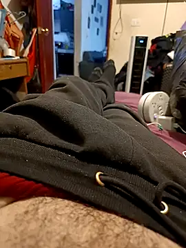 Snapshot of Frnlove521 chatting on 10/12/25, 02:10 Frnlove521 online show from 10/12/25, 02:10