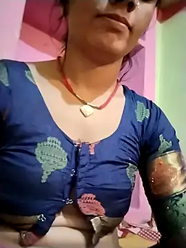 Snapshot of Sapna_meena chatting on 10/28/25, 03:47 Sapna meena online show from 10/28/25, 03:47