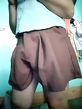 merylove-00 online show from 04/13/26, 03:56