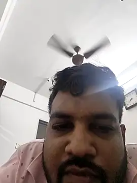 vinay smalldick online show from 04/18/26, 02:10