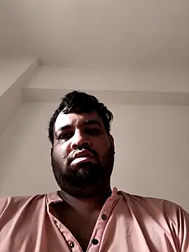 Snapshot of vinay_smalldick chatting on 06/11/26, 02:22 vinay smalldick online show from 06/11/26, 02:22