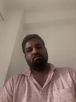 Snapshot of vinay_smalldick chatting on 06/16/26, 01:52 vinay smalldick online show from 06/16/26, 01:52