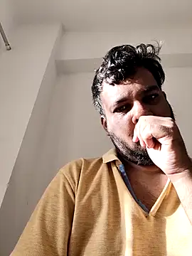 Snapshot of vinay_smalldick chatting on 06/17/26, 02:03 vinay smalldick online show from 06/17/26, 02:03