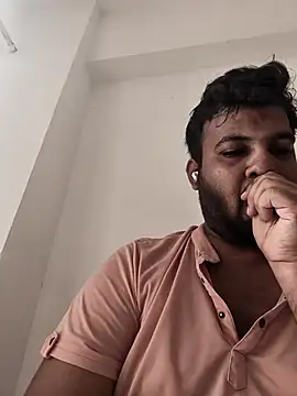 Snapshot of vinay_smalldick chatting on 06/20/26, 02:47 vinay smalldick online show from 06/20/26, 02:47