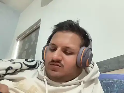 Snapshot of chiikuloveu chatting on 02/14/26, 05:59 chiikuloveu online show from 02/14/26, 05:59