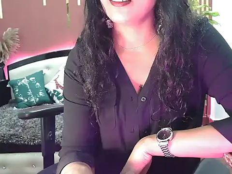 shaalu sharma online show from 10/22/25, 07:30