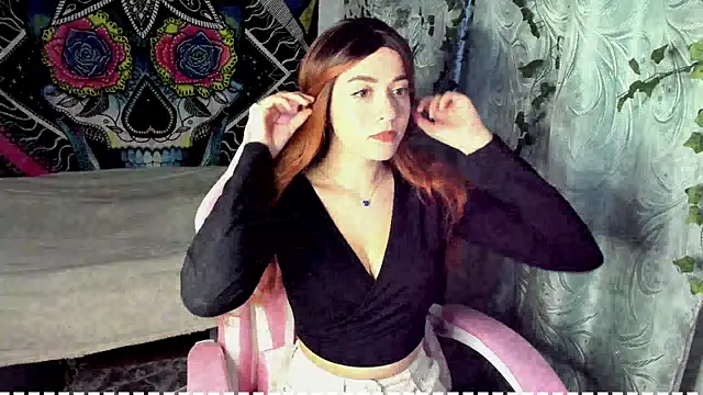 mona fly online show from 10/13/25, 02:17