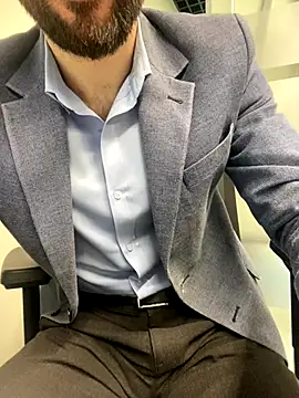 Snapshot of speddy34 chatting on 12/16/25, 07:35 speddy34 online show from 12/16/25, 07:35