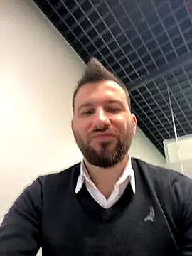 Snapshot of speddy34 chatting on 12/17/25, 06:30 speddy34 online show from 12/17/25, 06:30