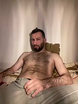 Snapshot of speddy34 chatting on 12/19/25, 07:43 speddy34 online show from 12/19/25, 07:43