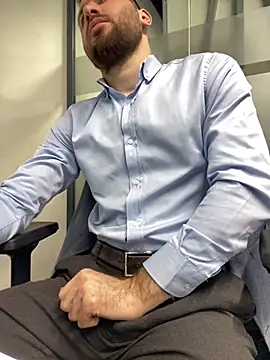 Snapshot of speddy34 chatting on 02/09/26, 06:28 speddy34 online show from 02/09/26, 06:28