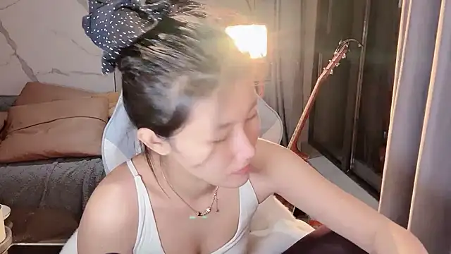 Lixinel-520 online show from 12/16/25, 01:49