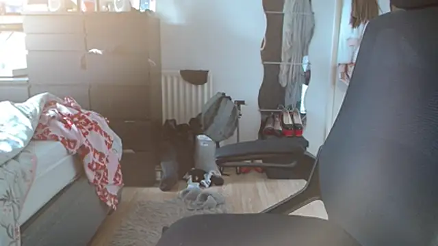 Snapshot of Prill940 chatting on 10/20/25, 08:59 Prill940 online show from 10/20/25, 08:59